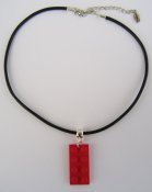 Halsband i läder med röd LEGO bit 5432