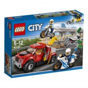 LEGO City Trubbel med bärgningsbil 60137