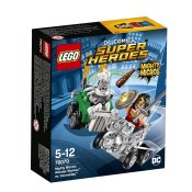 LEGO Super Heroes Mäktiga mikromodeller: Wonder Woman mot Doomsday 76070