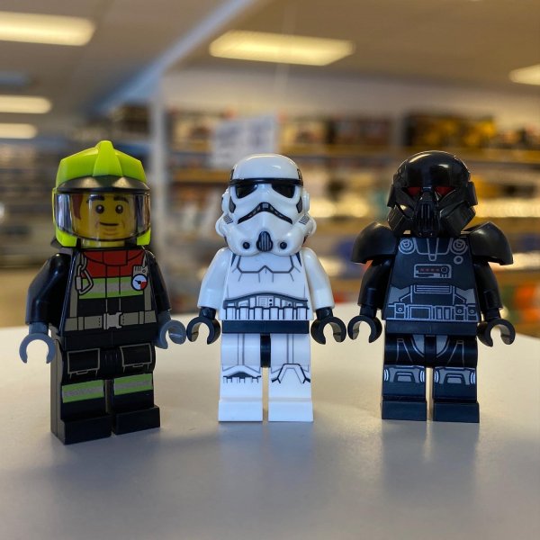 Minifigurer till försäljning!