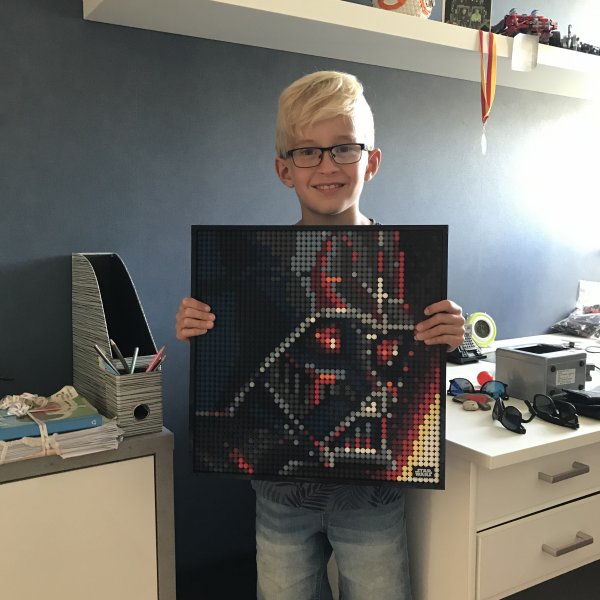 Vinnarna av LEGO Art blev ...
