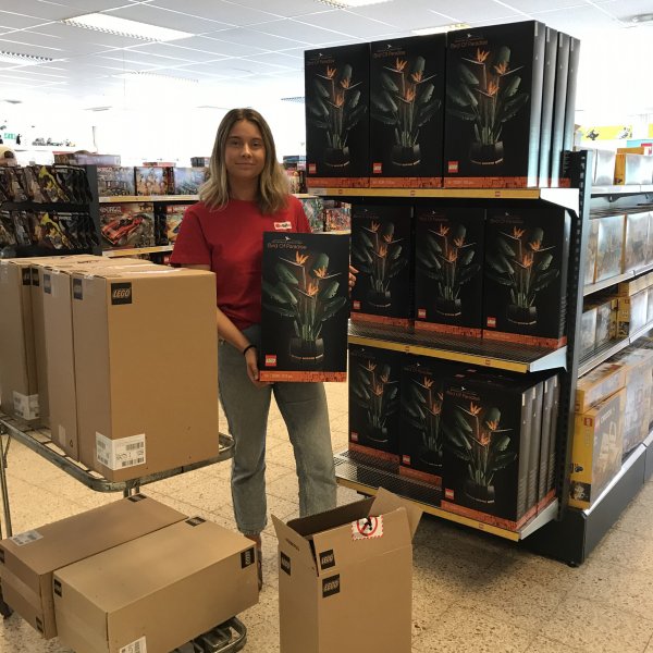 Nya Friends & Papegojblomman i lager nu❤️