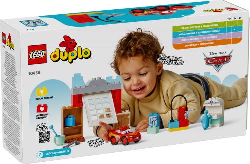 LEGO DUPLO McQueens besök i Docs garage 10456