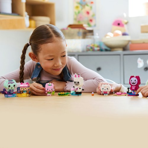 LEGO Gabbys Dollhouse Gabbys klossbyggda kattvänner 11215