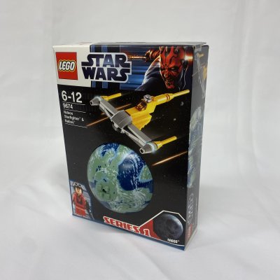LEGO Vintage Star Wars Naboo Starfighter & Naboo 9674