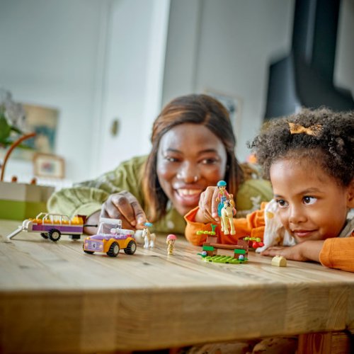 LEGO Friends 4+ Häst och ponnysläp 42634