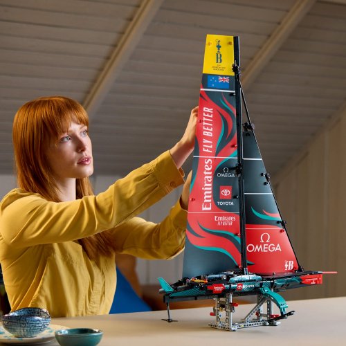 LEGO Technic Emirates Team New Zealand AC75 yacht 42174