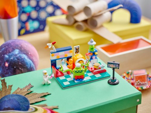 LEGO Utomjordisk rymdrestaurang 40687