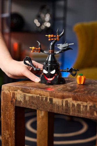 LEGO Creator Kusligt spökträd 40900