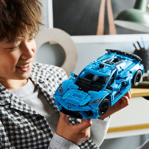 LEGO Technic Chevrolet Corvette Stingray blå 42217