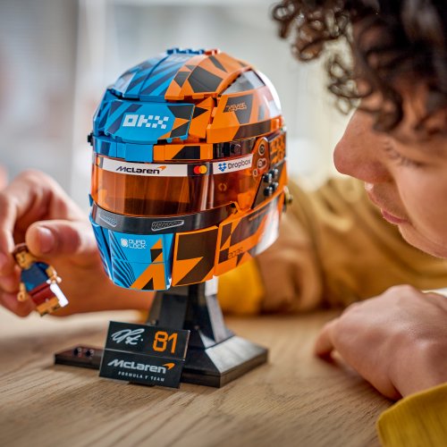 LEGO Editions McLaren Mastercard F1 Team Oscar Piastri Hjälm 43017