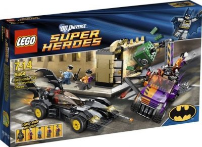 Super Heroes Batmobile And The Two-Face Chase 6864