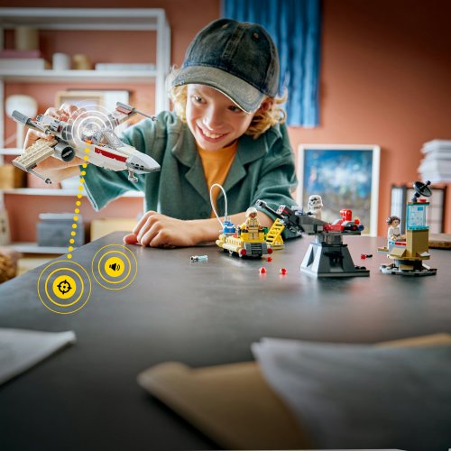 LEGO Star Wars SMART Play: Lukes Red Five X Wing 75423