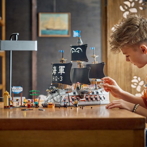 LEGO One Piece Garps marinfartyg 75646