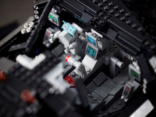 LEGO DC Batman Batmobile Tumbler 76240