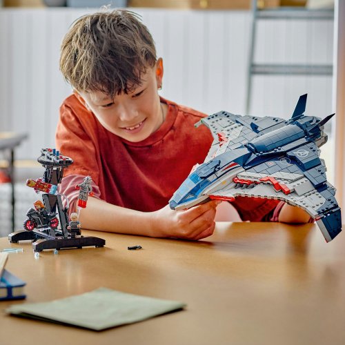 LEGO Super Heroes Avengers Age of Ultron Quinjet 76325