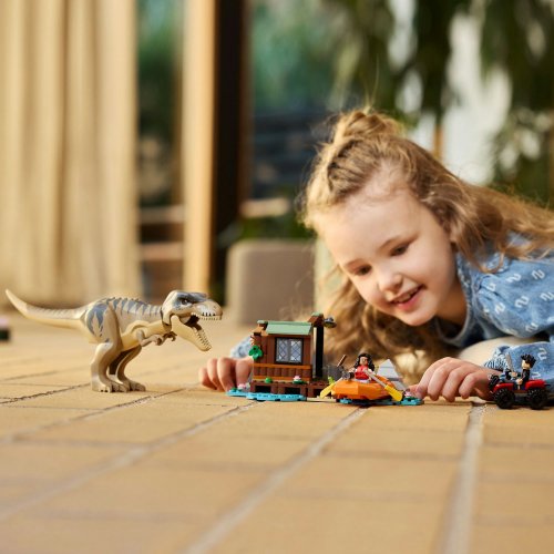 LEGO Jurassic World Flodflykt med T. rex 76975