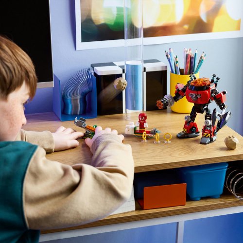 LEGO Sonic Knuckles mot Dr Eggmans Egg Crusher robot 77005