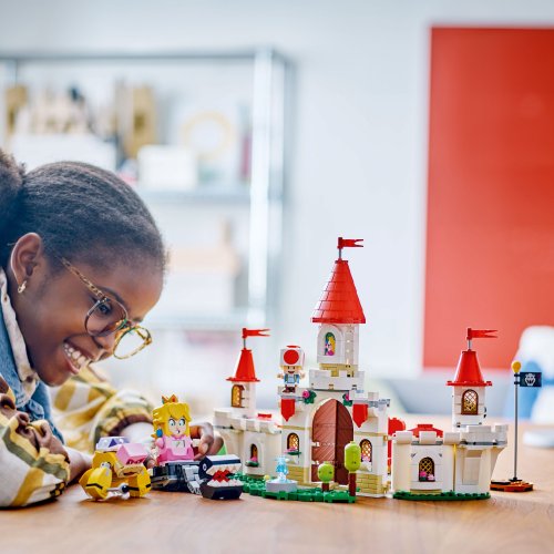 LEGO Super Mario Strid med Roy vid Peachs slott 71435