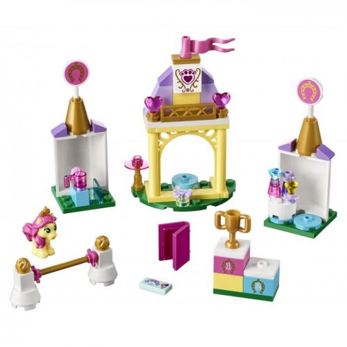 LEGO Disney Princess Peppis kungliga stall 41144